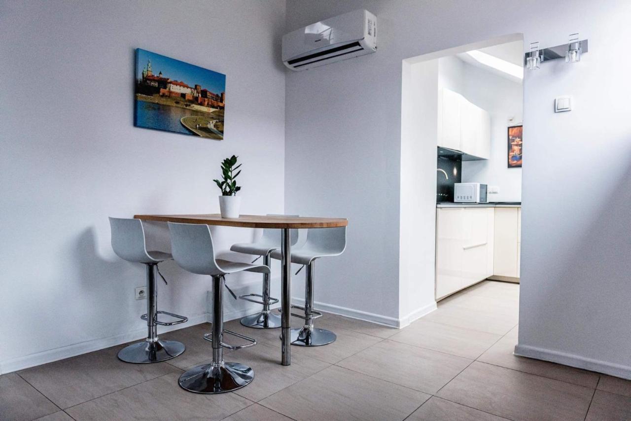 קרקוב Mk Apartment 60M2 Friends&Family מראה חיצוני תמונה